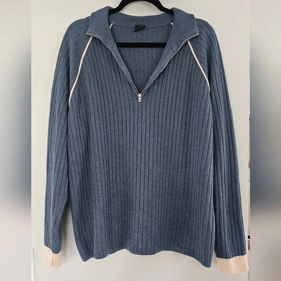 HUGO BOSS  70% Virgin Wool Made in Italy Turtleneck Golf  Sweater | Size… - Picture 9 of 9